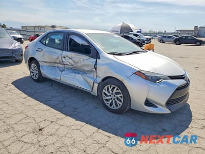 Czwarte zdjęcie samochodu z boku: 2018 TOYOTA COROLLA LE VIN:2T1BURHE9JC972429 - miniatura