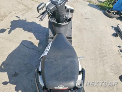 Zdjęcie 6 z 9 samochodu: 2022 GENUINE SCOOTER CO. HOOLIGAN 170I VIN:RFVBFBF98N1002577 - miniatura