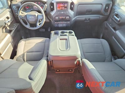 Zdjęcie 8 z 12 samochodu: 2021 CHEVROLET SILVERADO K1500 TRAIL BOSS CUSTOM VIN:1GCPYCEF3MZ330447 - miniatura