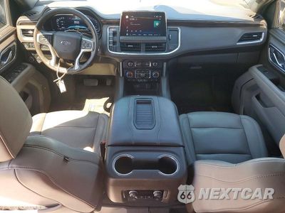 Zdjęcie 8 z 13 samochodu: 2022 CHEVROLET TAHOE K1500 Z71 VIN:1GNSKPKD5NR162034 - miniatura
