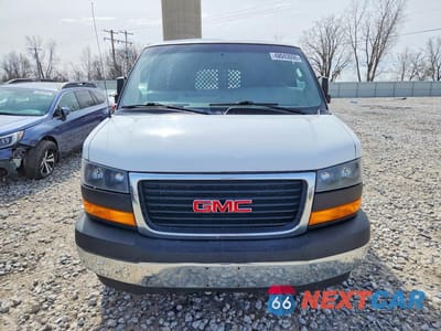 Piąte zdjęcie samochodu w środku: 2018 GMC SAVANA G2500 VIN:1GTW7AFG2J1330038 - miniatura