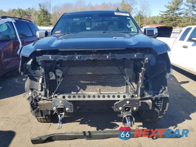 Piąte zdjęcie samochodu w środku: 2022 GMC SIERRA LIMITED K1500 DENALI VIN:3GTU9FEL8NG150597 - miniatura