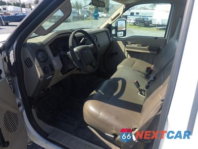 Zdjęcie 9 z 11 samochodu: 2009 FORD F250 SUPER DUTY BOX TRUCK VIN:1FDNF20599EA97786 - miniatura