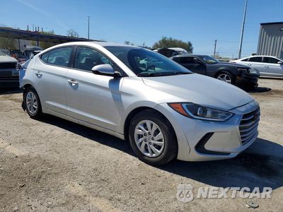 Czwarte zdjęcie samochodu z boku: 2017 HYUNDAI ELANTRA SE VIN:5NPD74LF9HH178749 - miniatura