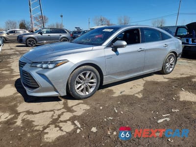 2019 TOYOTA AVALON HYBRID XLE 4T1B21FB3KU004584 - główne zdjęcie licytacji z USA - miniatura