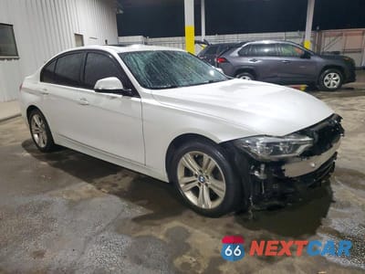 Czwarte zdjęcie samochodu z boku: 2016 BMW 328 XI SULEV VIN:WBA8E3G53GNU01334 - miniatura
