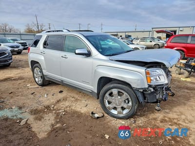 Czwarte zdjęcie samochodu z boku: 2012 GMC TERRAIN SLT VIN:2GKFLXE5XC6385470 - miniatura