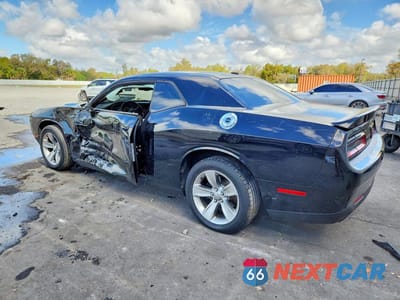 Drugie zdjęcie samochodu z przodu: 2021 DODGE CHALLENGER SXT VIN:2C3CDZAG1MH534373 - miniatura