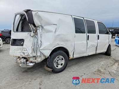 Trzecie zdjęcie samochodu z tyłu: 2013 CHEVROLET EXPRESS G2500 VIN:1GCWGFBA6D1103258 - miniatura