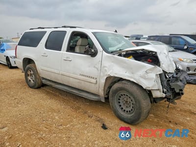 Czwarte zdjęcie samochodu z boku: 2007 CHEVROLET SUBURBAN C1500 VIN:3GNFC16077G247639 - miniatura