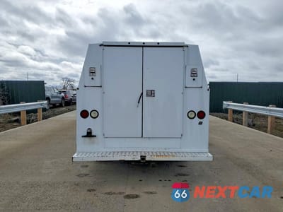 Zdjęcie 6 z 13 samochodu: 2014 FORD E350 UTILITY / SERVICE TRUCK VIN:1FDWE3FLXEDA82846 - miniatura