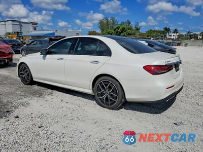 Drugie zdjęcie samochodu z przodu: 2022 MERCEDES-BENZ E 350 VIN:W1KZF8DB3NB076944 - miniatura