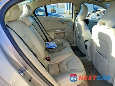 Zdjęcie 10 z 11 samochodu: 2014 VOLVO S60 T5 VIN:YV1612FS0E2298793 - miniatura