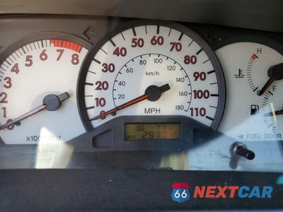 Zdjęcie 9 z 11 samochodu: 2003 TOYOTA COROLLA CE VIN:1NXBR32E33Z080072 - miniatura