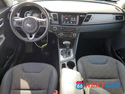 Zdjęcie 8 z 13 samochodu: 2018 KIA NIRO LX VIN:KNDCB3LC9J5151874 - miniatura