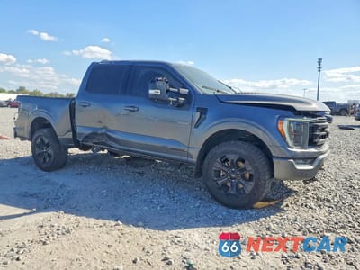 Czwarte zdjęcie samochodu z boku: 2023 FORD F150 SUPERCREW VIN:1FTFW1ED4PFA11696 - miniatura