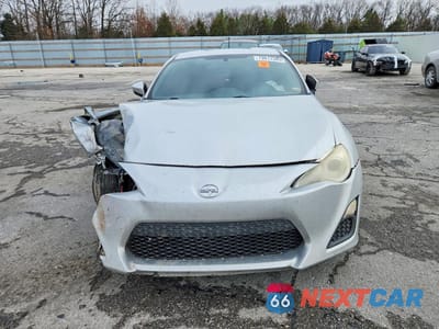 Piąte zdjęcie samochodu w środku: 2014 SCION FR-S BASE VIN:JF1ZNAA1XE8705814 - miniatura