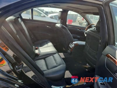 Zdjęcie 10 z 11 samochodu: 2011 MERCEDES-BENZ S 550 VIN:WDDNG7BB4BA387082 - miniatura