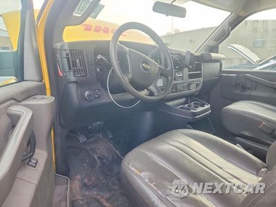 Zdjęcie 8 z 13 samochodu: 2019 CHEVY EXPRESS G2500 VIN:1GCWGAFP9K1338946 - miniatura
