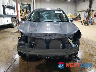 Piąte zdjęcie samochodu w środku: 2023 SUBARU FORESTER PREMIUM VIN:JF2SKAEC8PH462427 - miniatura