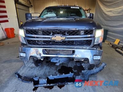 Piąte zdjęcie samochodu w środku: 2011 CHEVROLET SILVERADO K2500 HEAVY DUTY LTZ VIN:1GC2KYE83BZ354576 - miniatura