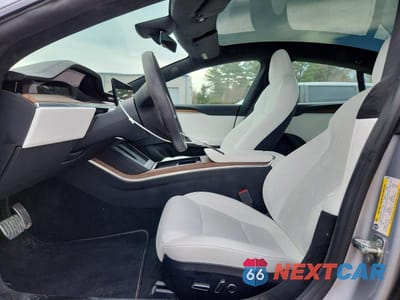 Zdjęcie 7 z 12 samochodu: 2024 TESLA MODEL S VIN:5YJSA1E55RF542015 - miniatura