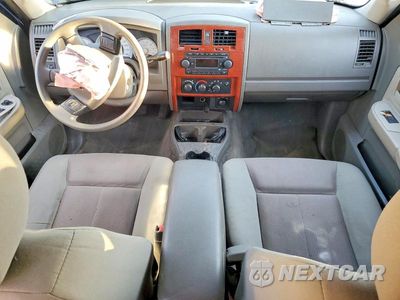 Zdjęcie 8 z 11 samochodu: 2005 DODGE DAKOTA QUAD SLT VIN:1D7HW48K15S227911 - miniatura