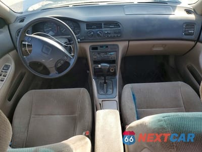 Zdjęcie 8 z 12 samochodu: 1996 HONDA ACCORD LX VIN:1HGCD5637TA002523 - miniatura