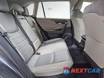 Zdjęcie 11 z 14 samochodu: 2023 TOYOTA RAV4 HYBRID XLE PREMIUM VIN:JTMB6RFV1PD087957 - miniatura