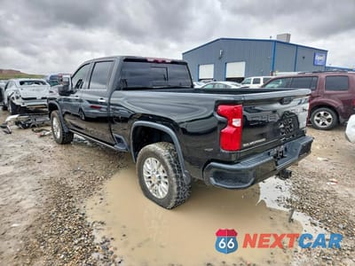 Drugie zdjęcie samochodu z przodu: 2022 CHEVROLET SILVERADO K3500 HIGH COUNTRY VIN:1GC4YVEY0NF364266 - miniatura