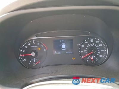 Zdjęcie 9 z 12 samochodu: 2020 KIA SOUL LX VIN:KNDJ23AU5L7098729 - miniatura