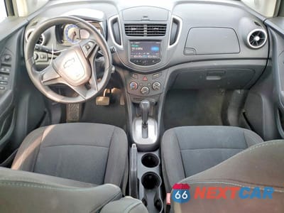 Zdjęcie 8 z 12 samochodu: 2015 CHEVROLET TRAX LS VIN:KL7CJKSB0FB146901 - miniatura