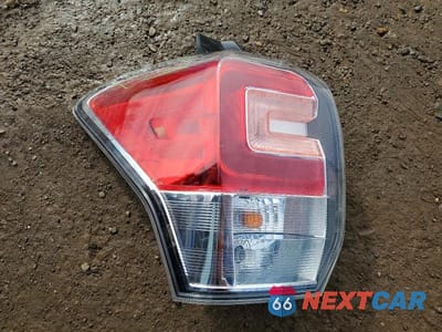 Zdjęcie 13 z 13 samochodu: 2018 SUBARU FORESTER UNKNOWN VIN:JF2SJEJC1JH592444 - miniatura