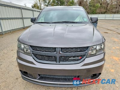 Piąte zdjęcie samochodu w środku: 2020 DODGE JOURNEY SE VIN:3C4PDCAB8LT274333 - miniatura