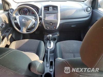 Zdjęcie 8 z 13 samochodu: 2019 NISSAN VERSA S VIN:3N1CN7AP5KL875120 - miniatura