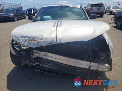 Piąte zdjęcie samochodu w środku: 2013 AUDI RS5 VIN:WUAC6AFR3DA901048 - miniatura