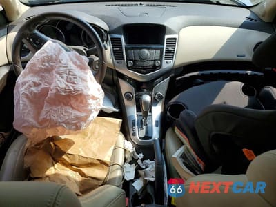 Zdjęcie 8 z 12 samochodu: 2014 CHEVROLET CRUZE LT VIN:1G1PE5SB5E7161804 - miniatura