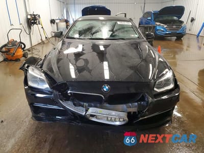 Piąte zdjęcie samochodu w środku: 2015 BMW ALPINA B6 VIN:WBA6B4C57FD986130 - miniatura