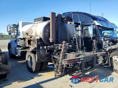 Trzecie zdjęcie samochodu z tyłu: 2017 KENWORTH CONSTRUCTION T270 VIN:2NKHHM6XXHM148452 - miniatura