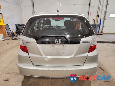 Zdjęcie 6 z 12 samochodu: 2013 HONDA FIT VIN:JHMGE8H3XDC079046 - miniatura