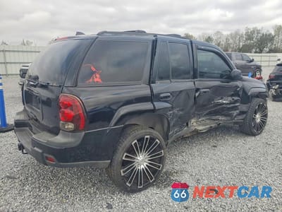 Trzecie zdjęcie samochodu z tyłu: 2004 CHEVROLET TRAILBLAZER LS VIN:1GNDS13S142370194 - miniatura