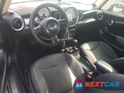 Zdjęcie 8 z 12 samochodu: 2011 MINI COOPER CLUBMAN VIN:WMWZF3C52BT188825 - miniatura