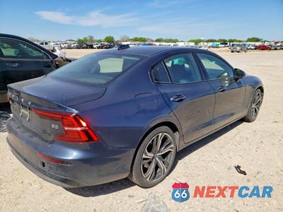 Trzecie zdjęcie samochodu z tyłu: 2024 VOLVO S60 CORE VIN:7JRL12FK0RG298392 - miniatura