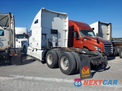 Trzecie zdjęcie samochodu z tyłu: 2018 KENWORTH T680 SEMI TRUCK VIN:1XKYD49X2JJ175459 - miniatura