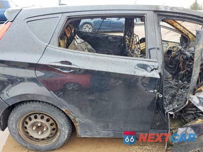 Zdjęcie 10 z 12 samochodu: 2013 HYUNDAI ACCENT GS VIN:KMHCT5AE1DU083699 - miniatura