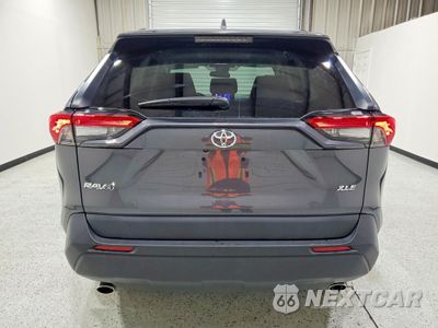 Zdjęcie 6 z 13 samochodu: 2024 TOYOTA RAV4 XLE VIN:2T3W1RFV0RC302932 - miniatura