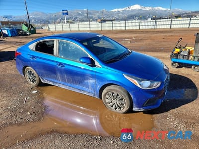 Czwarte zdjęcie samochodu z boku: 2018 HYUNDAI ACCENT SE VIN:3KPC24A35JE025864 - miniatura