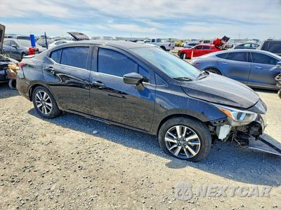 Czwarte zdjęcie samochodu z boku: 2021 NISSAN VERSA SV VIN:3N1CN8EV1ML889999 - miniatura
