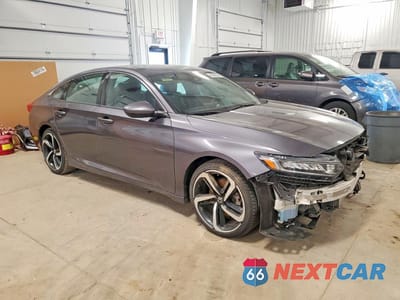 Czwarte zdjęcie samochodu z boku: 2019 HONDA ACCORD SPORT VIN:1HGCV1F3XKA051039 - miniatura