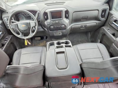 Zdjęcie 8 z 11 samochodu: 2021 CHEVROLET SILVERADO K1500 VIN:1GCRYAEF7MZ323143 - miniatura